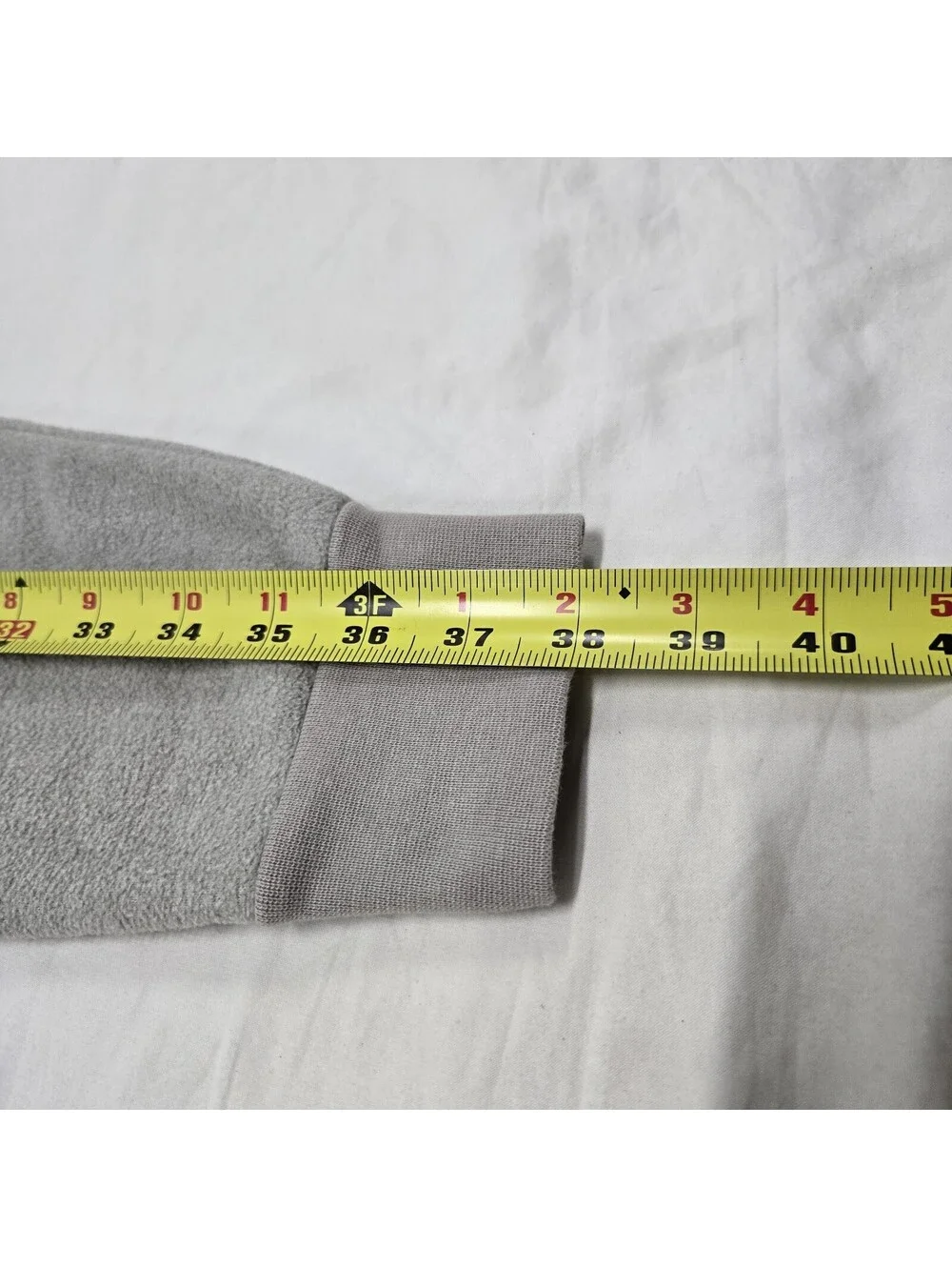 EUC Men's SMALL Nike Tech Fleece Winter Joggers Grey Logo Sweatpants DQ4808-016